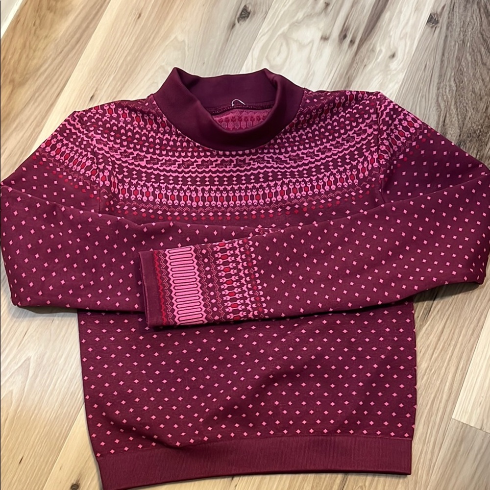 Women's Burgundy Patterned stretch crop top
